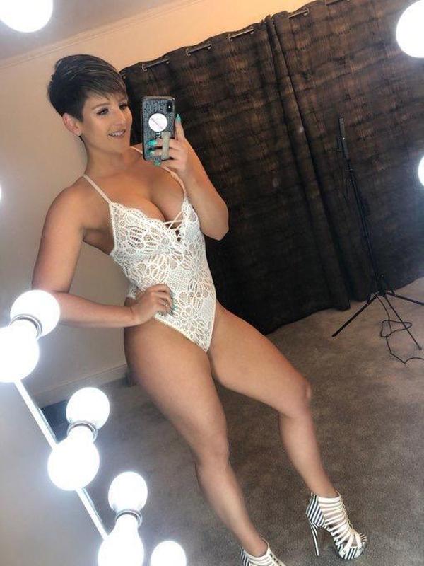 (681) 661-2640 I’m available for hookup sex