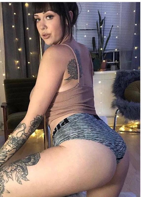 Hot& Nasty😍 Snapchat: laurasimps101 ,,,, cell phone:(970) 429-5287