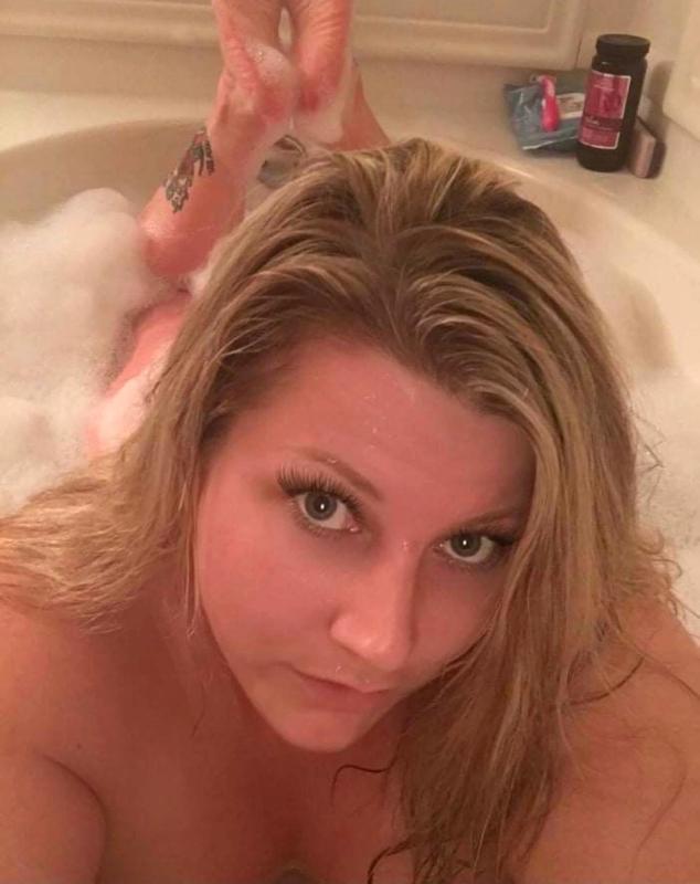 Naughty wet juicy pussy bunny available for all round sex💦💦💗💗