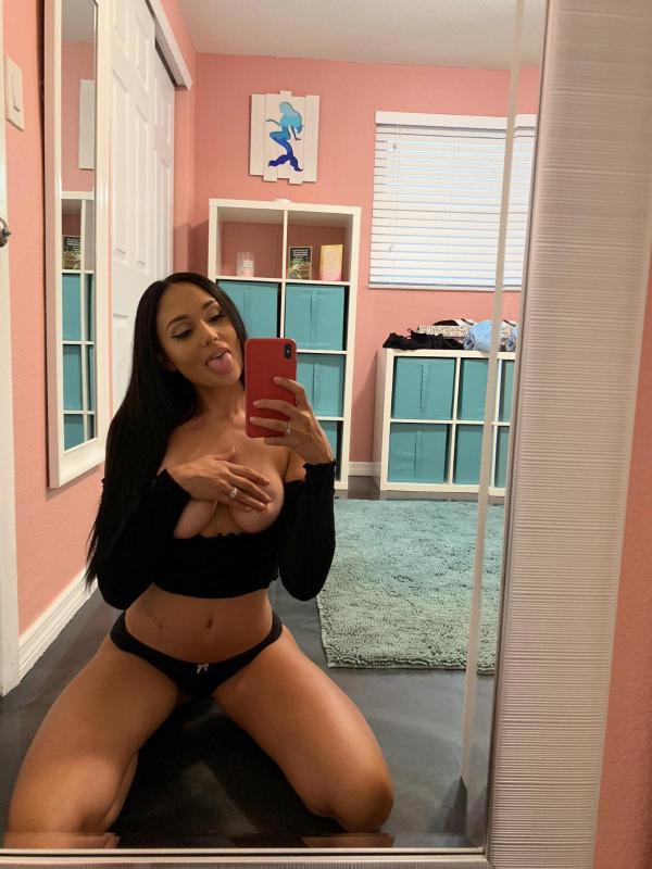 Hookup Ready for you 😉😘 xoxo 💋