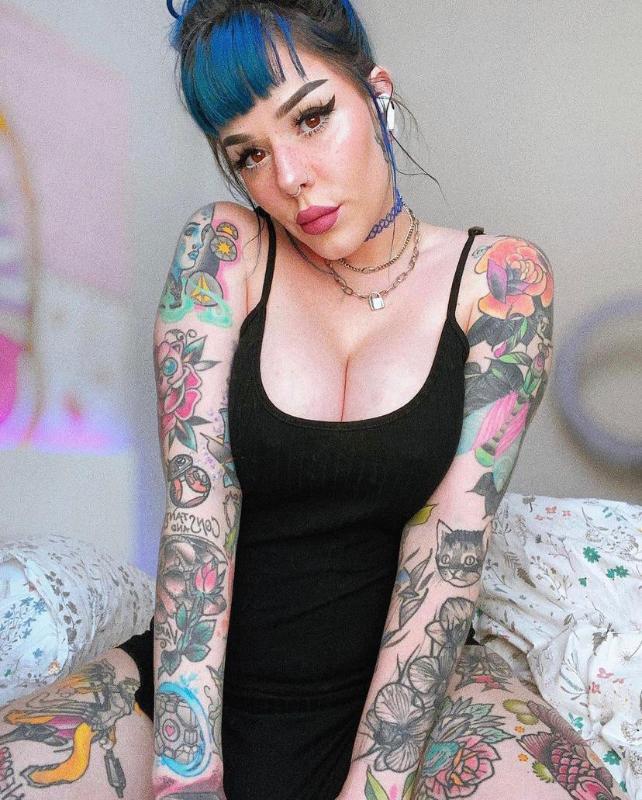 Are you down too fuck hma 🍆🍆🍆🍆