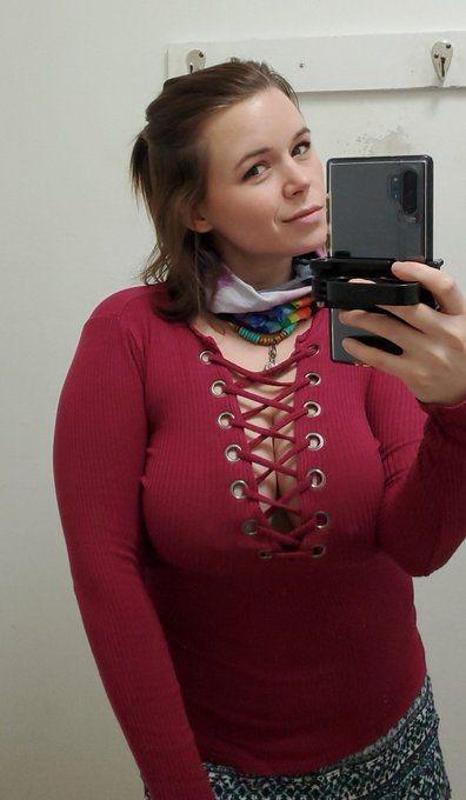 Snapchat: melissa_406776👅🍆🍑💋II squirt 💦 and ready for fun