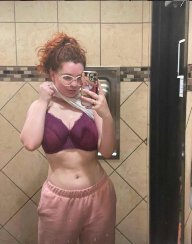 I’m available for hookup I’m down to have fun 🍑🍆