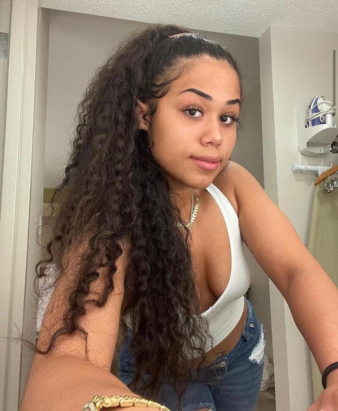 💋👅💦 Young 🔥Hott$exy Classy and Wet 💦and Fun👅GFE a nd Fetish friendly..