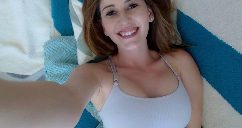 Devoted escort😈, 💦Horny🍑 pussy💦available💋 for hookup💋 now!!