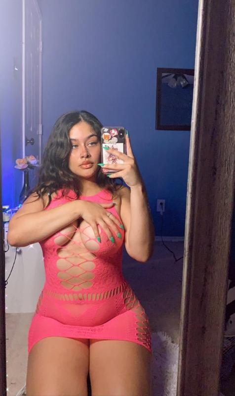 I’m always available for freaky romances, rough sex, anal, orals, gagging, deep