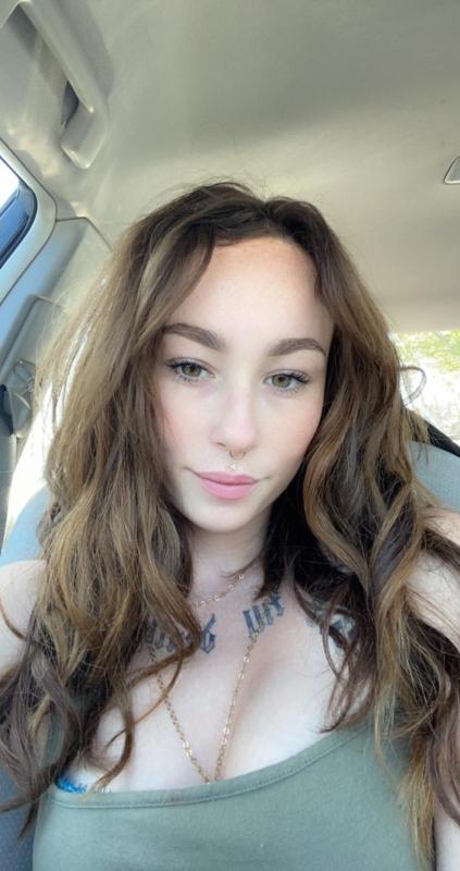 Hookup with me let’s Fuck Add my Snapchat mia_ava918 text me (8503886061)